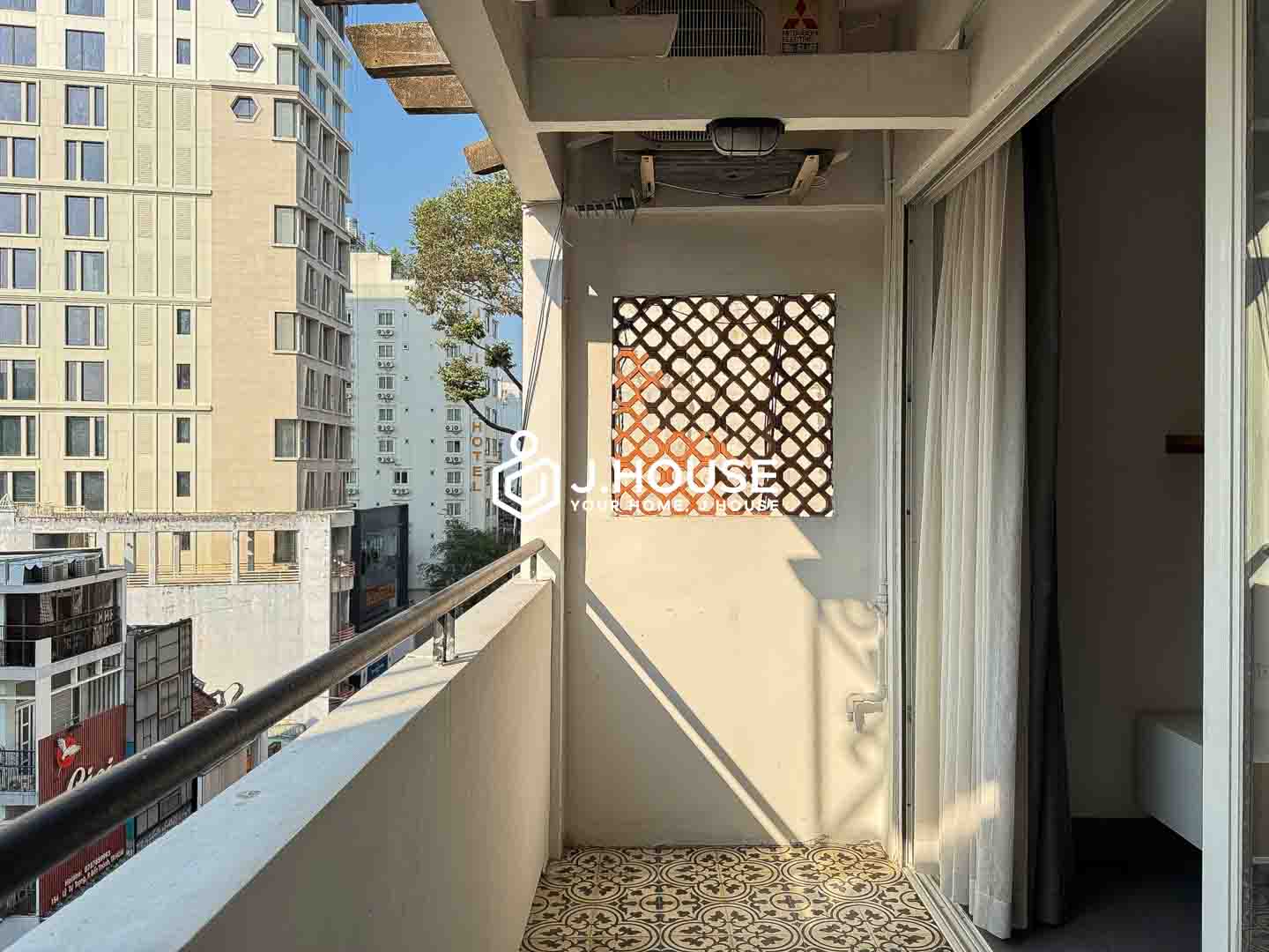Charming 1-BR For Rent in District 1 near Ben Thanh Market at The Cozy Retrofit
