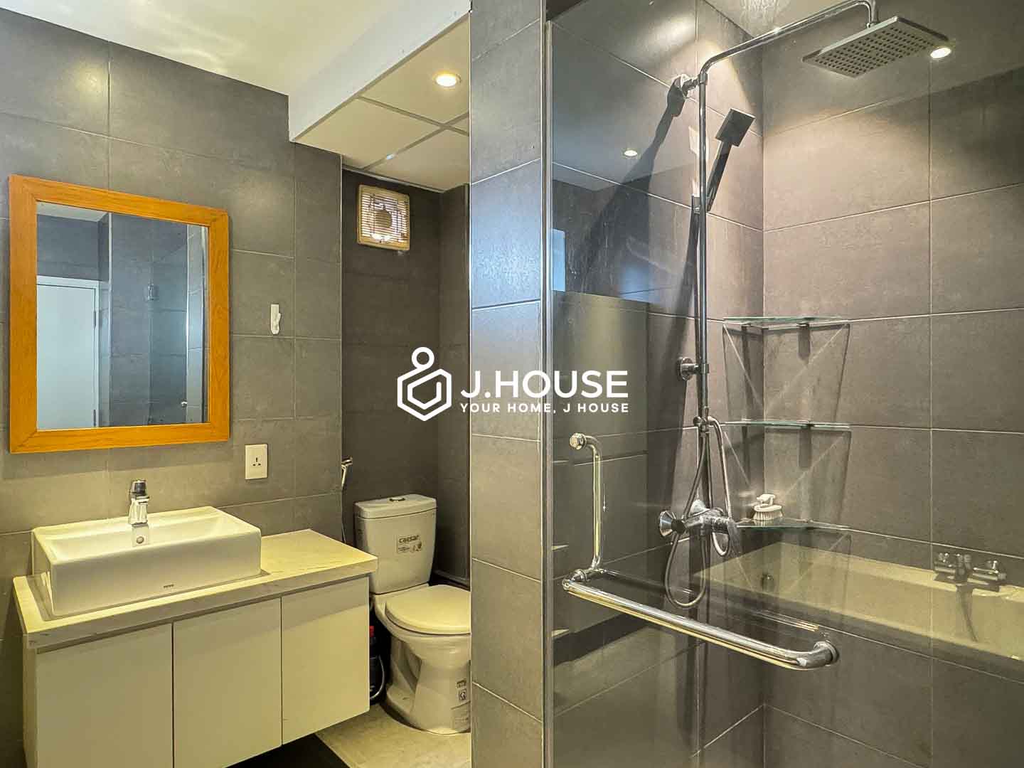 Charming 1-BR For Rent in District 1 near Ben Thanh Market at The Cozy Retrofit