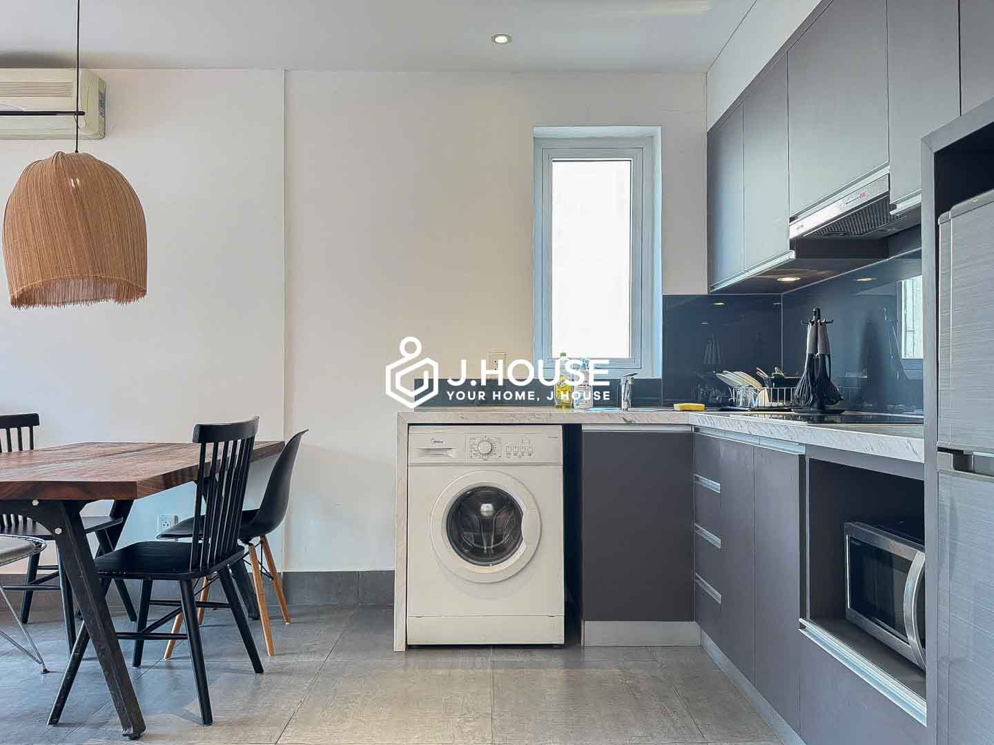 Charming 1-BR For Rent in District 1 near Ben Thanh Market at The Cozy Retrofit