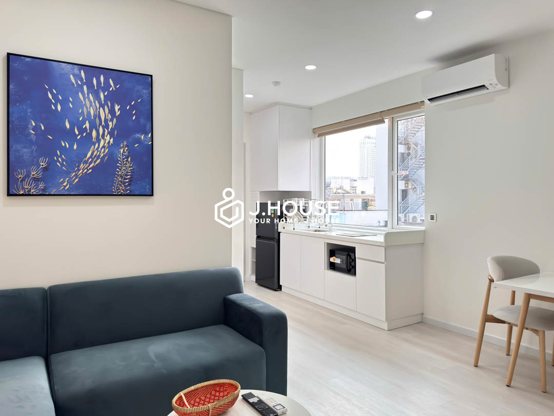 Modern 1-Bedroom with Bathtub For Rent in Tan Dinh, District 1 - Belong