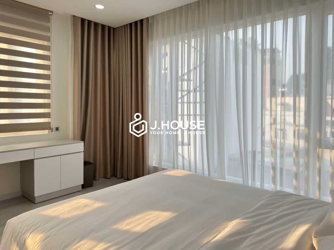 Modern 1-Bedroom with Bathtub For Rent in Tan Dinh, District 1 - Belong