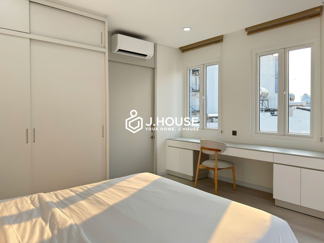 Modern 1-Bedroom with Bathtub For Rent in Tan Dinh, District 1 - Belong