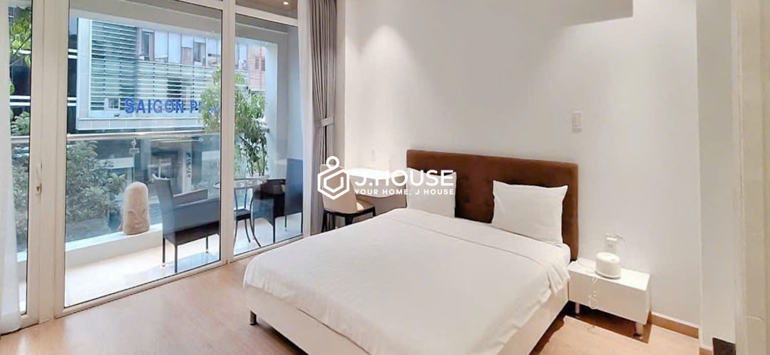 Premium 1-Bedroom with Gym For Rent in District 3 - Lucky Residence Suites