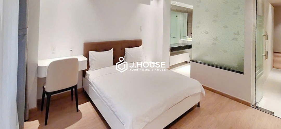 Premium 1-Bedroom with Gym For Rent in District 3 - Lucky Residence Suites