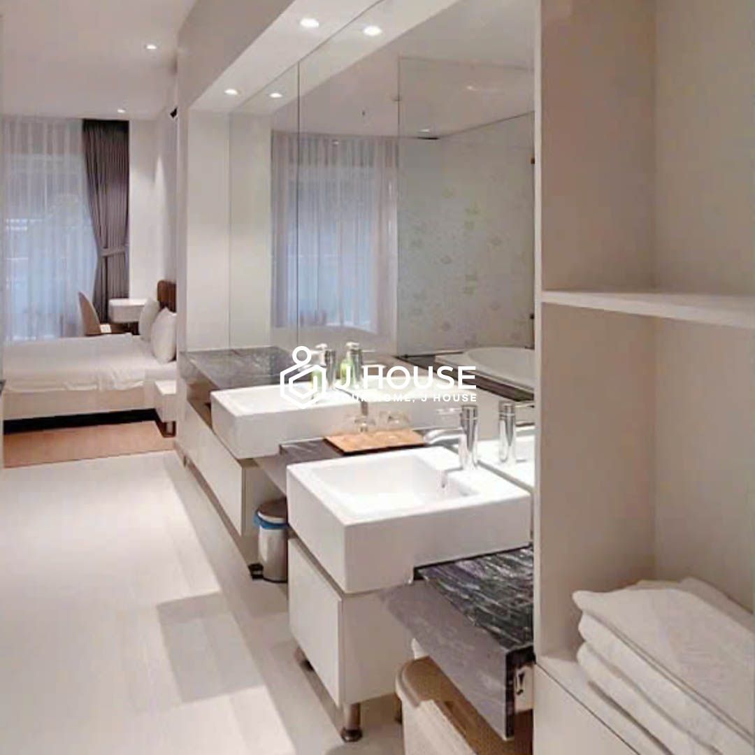 Premium 1-Bedroom with Gym For Rent in District 3 - Lucky Residence Suites